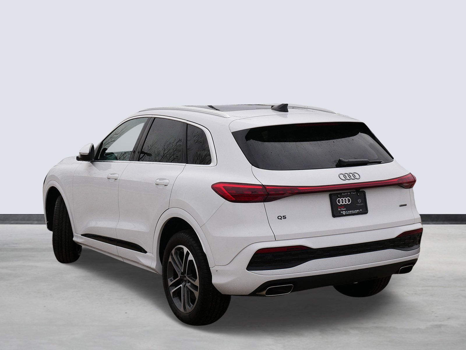 View vehicle photo 3