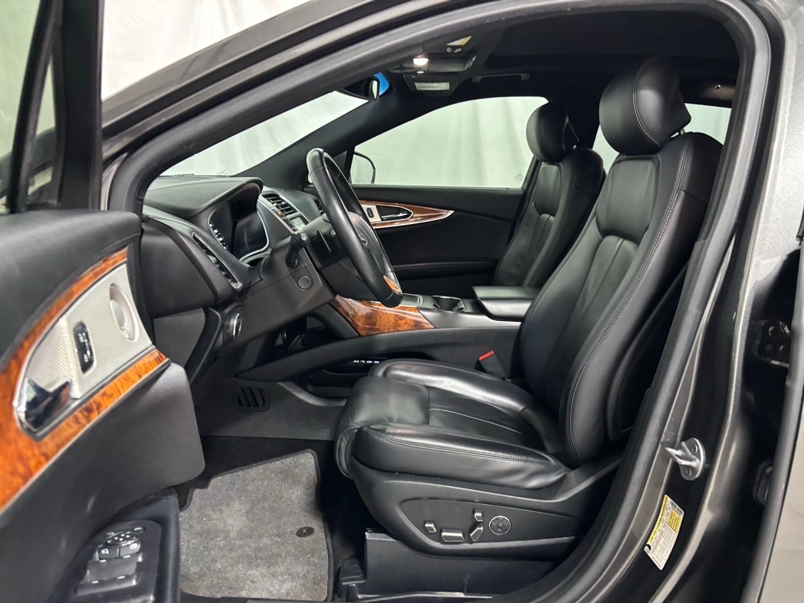 Used Car 2017 Lincoln Mkx  Reserve For Sale Under $20,000 In Austin, Texas