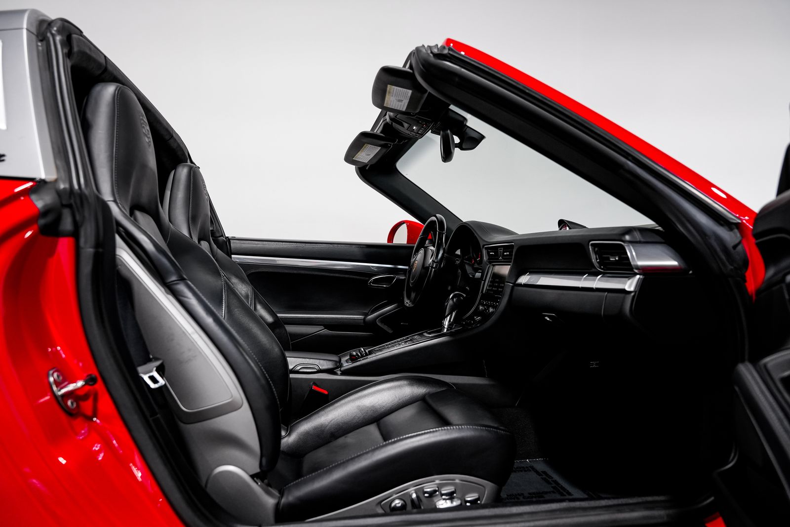 2015 Porsche 911 Targa 4S — photo 29