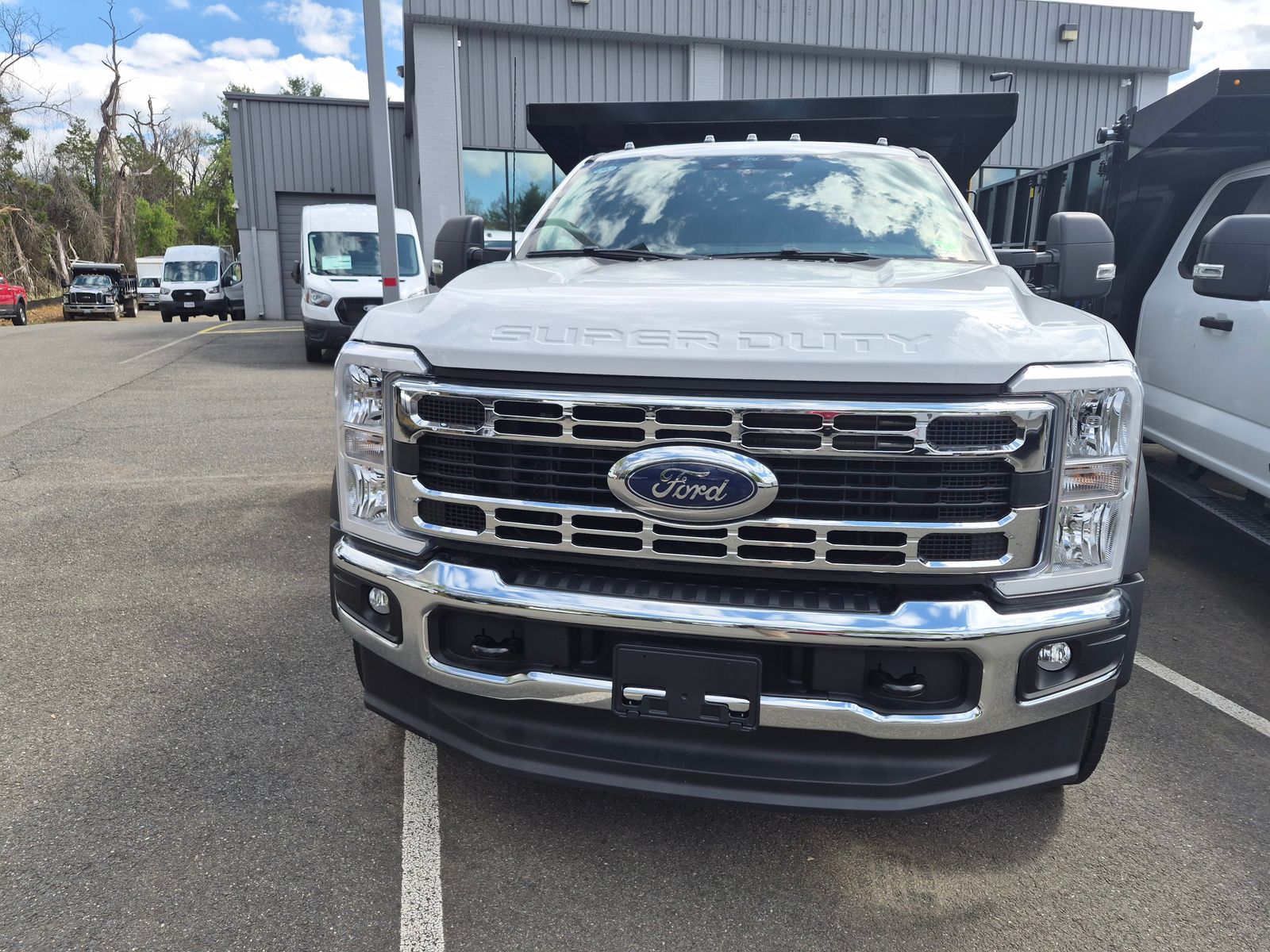2025 Ford F-550 Super Duty Chassis Cab XL - Photo 13