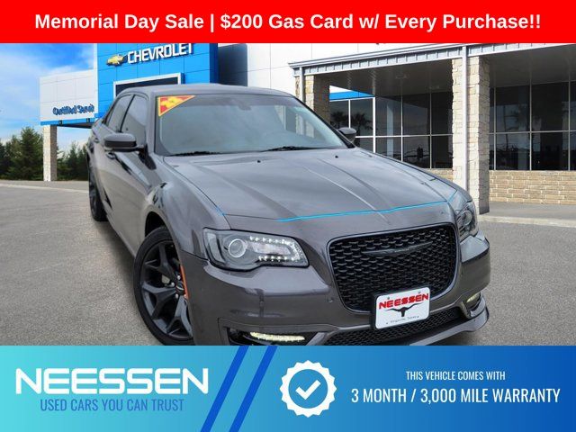 Crystal Metallic 2022 Chrysler 300 Touring L RWD Sedan Rear-Wheel Drive 8-Speed Automatic
