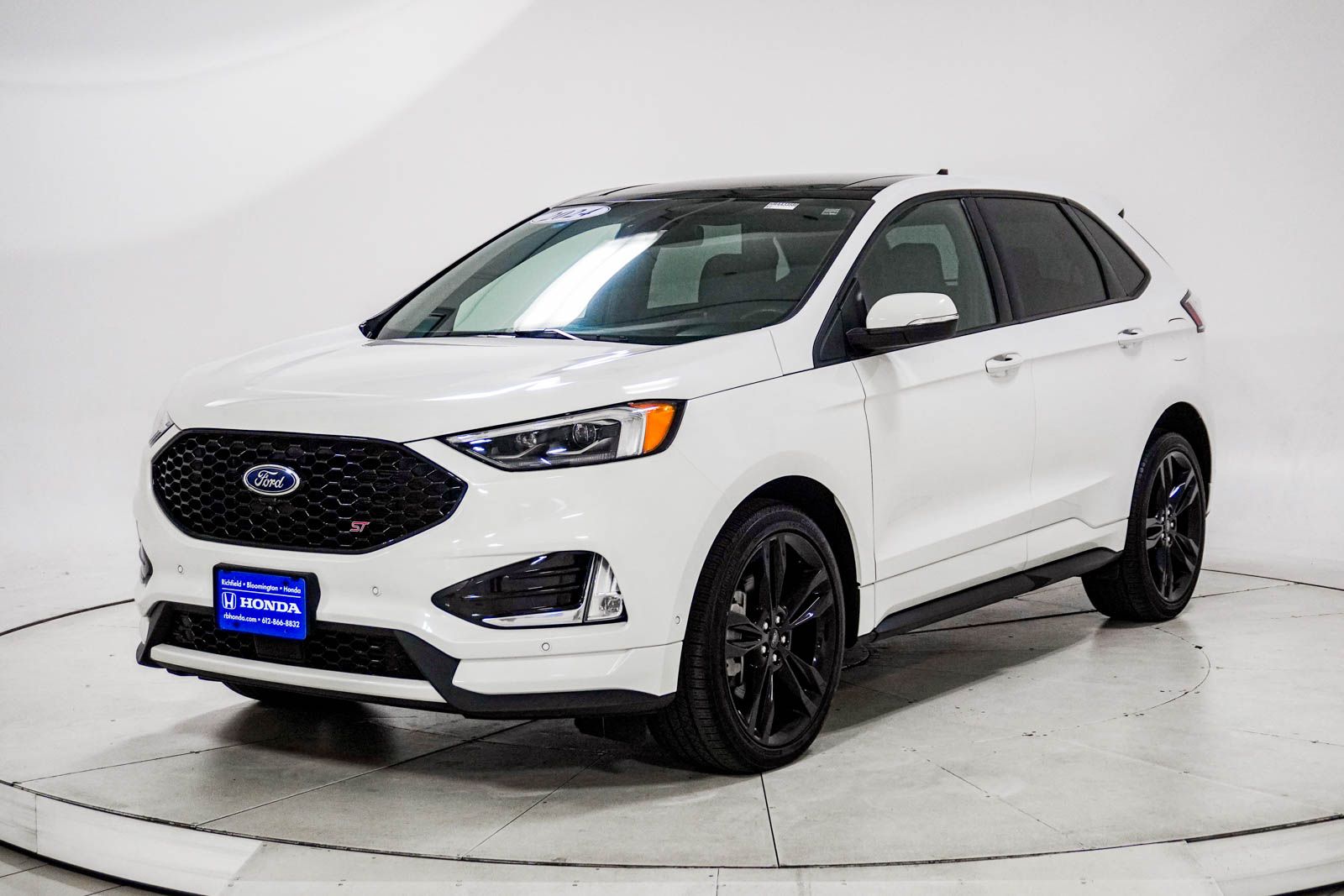 Used 2024 Ford Edge ST with VIN 2FMPK4AP5RBA33580 for sale in Richfield, Minnesota