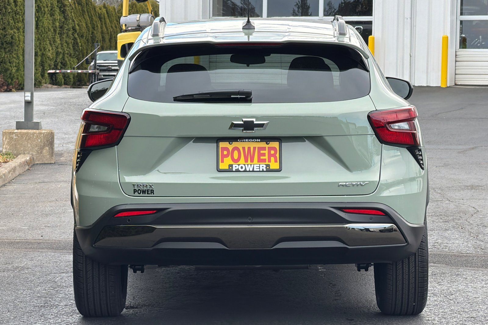 View vehicle photo 6