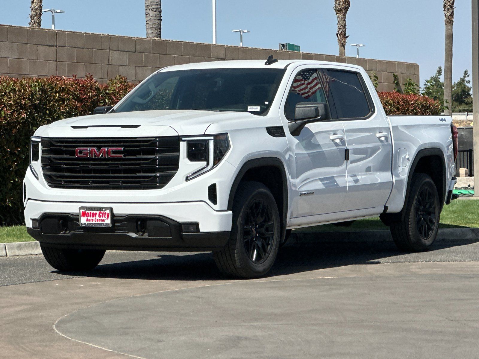 View vehicle photo 7