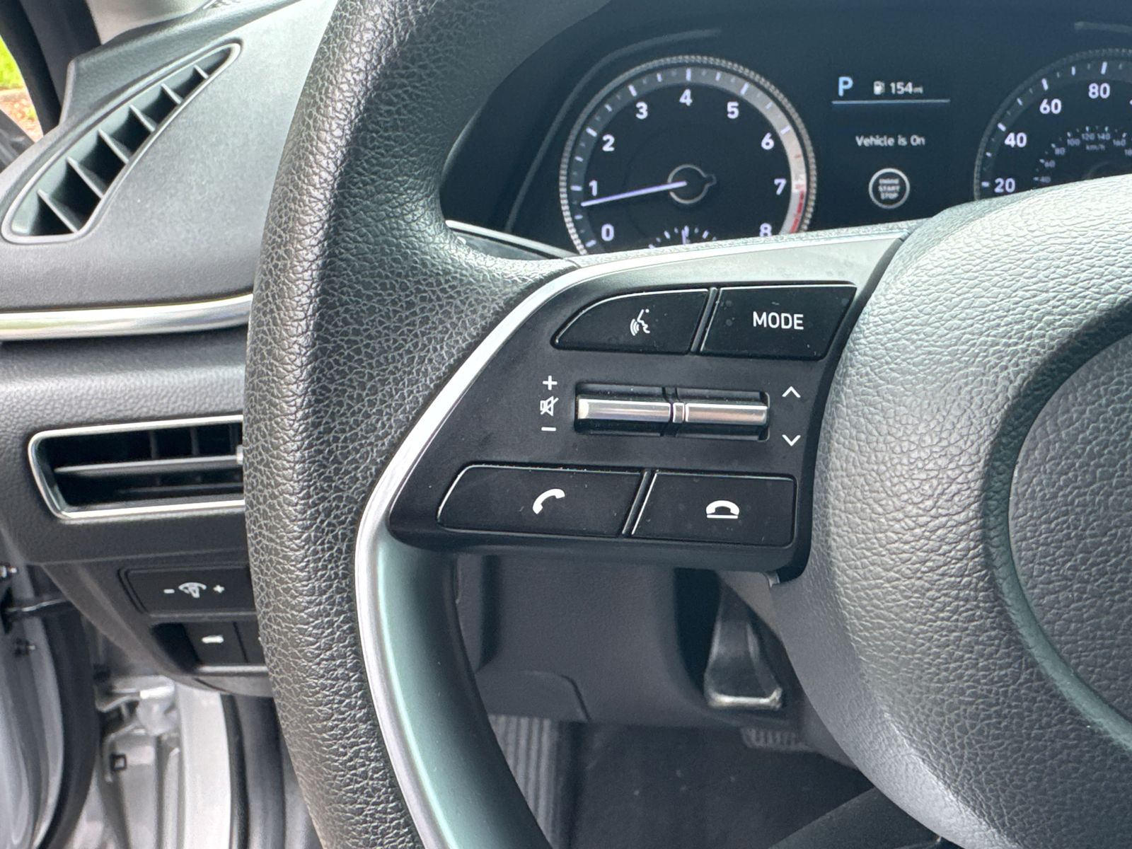 Used 2023 Silver Hyundai SEL image 24