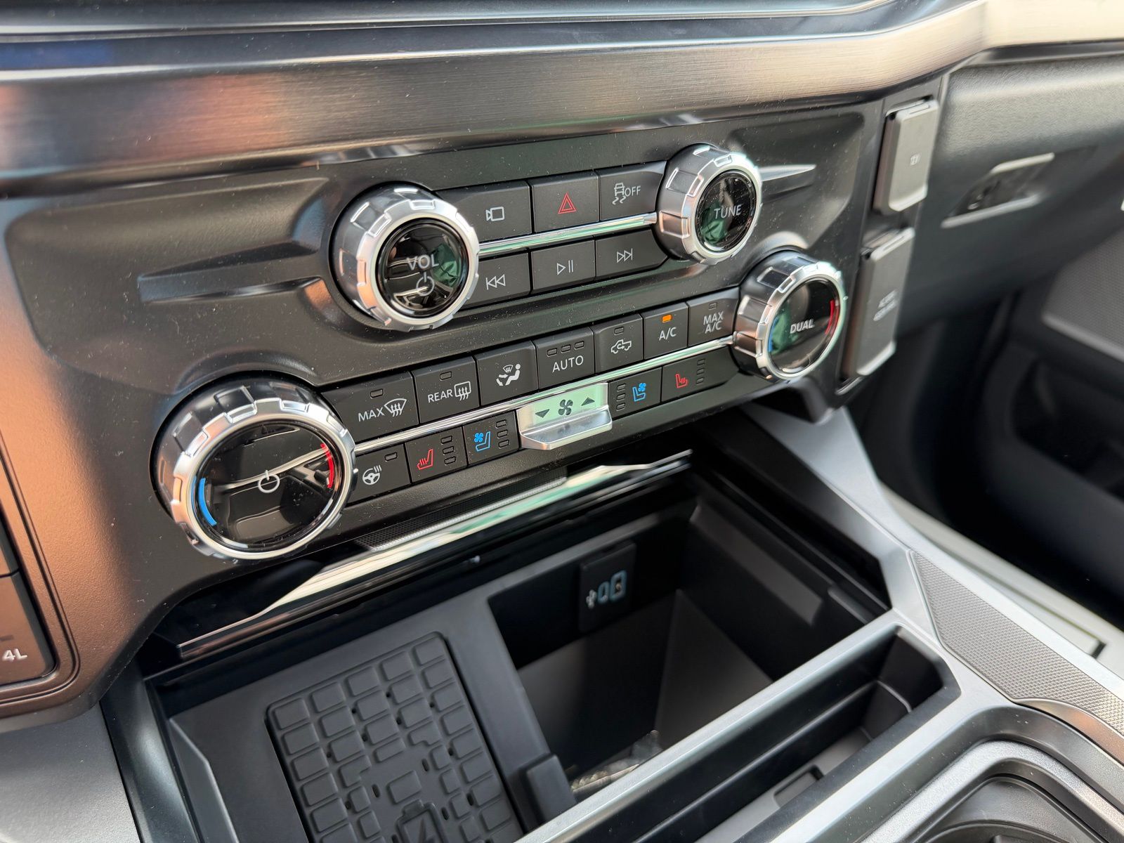 2026 Ford F-250SD image 19