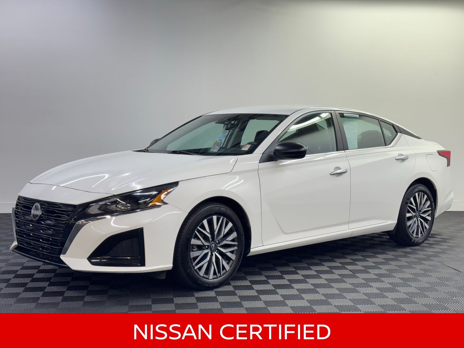 2025 Nissan Altima 2.5 SV FWD