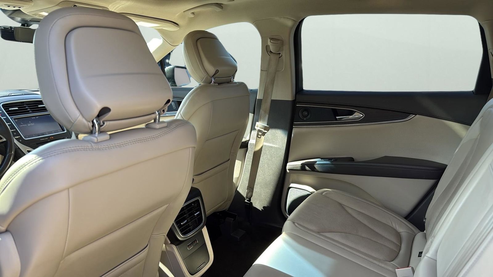 Used Car 2020 Lincoln Nautilus  Reserve For Sale Under $20,000 In Austin, Texas