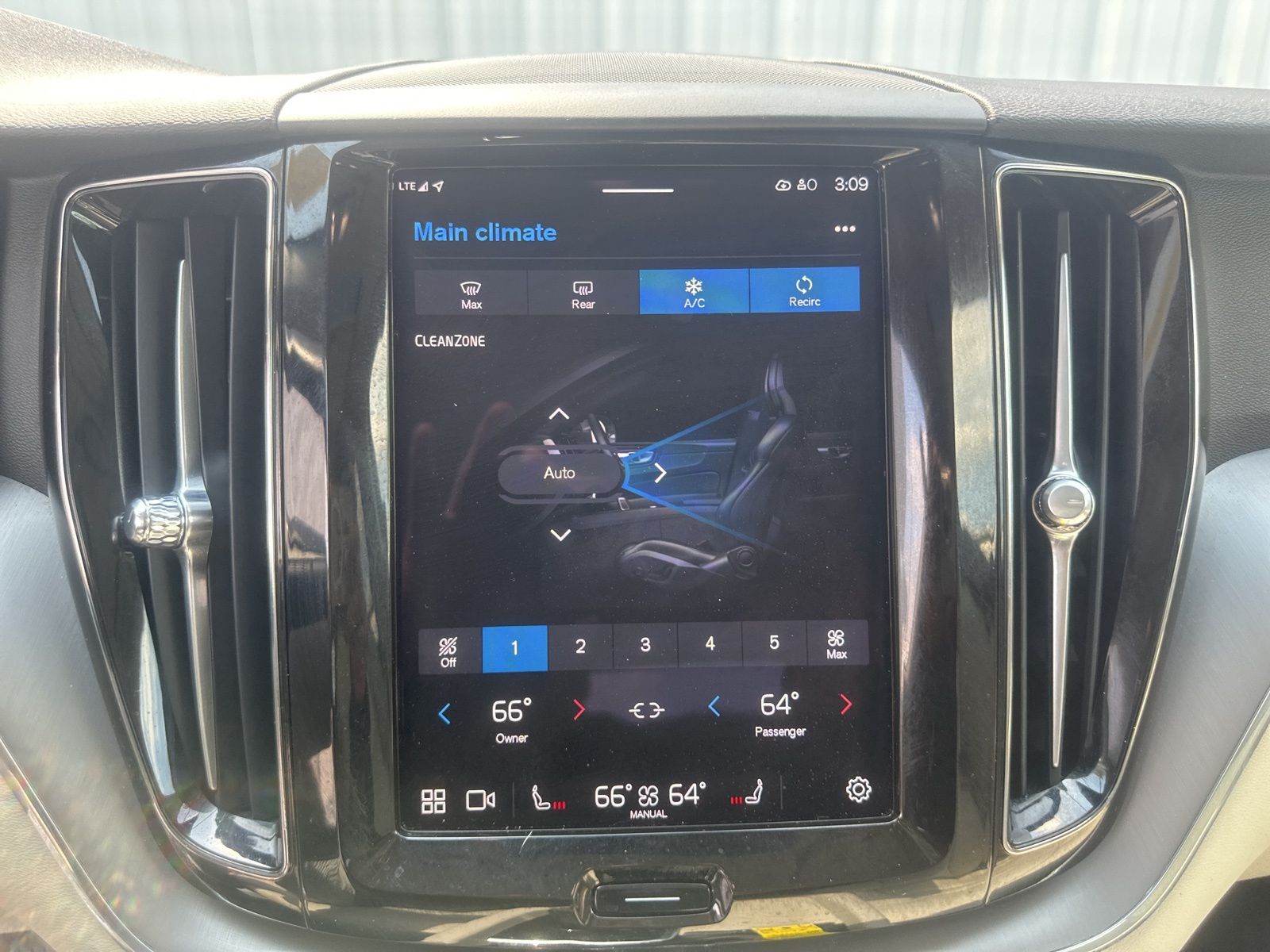 Used Car 2024 Volvo Xc60  B5 Core For Sale Under $30,000 In Austin, Texas