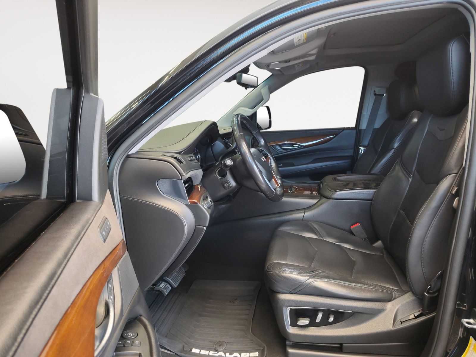 Used Car 2018 Cadillac Escalade  Luxury For Sale Under $25,000 In San Antonio, Texas