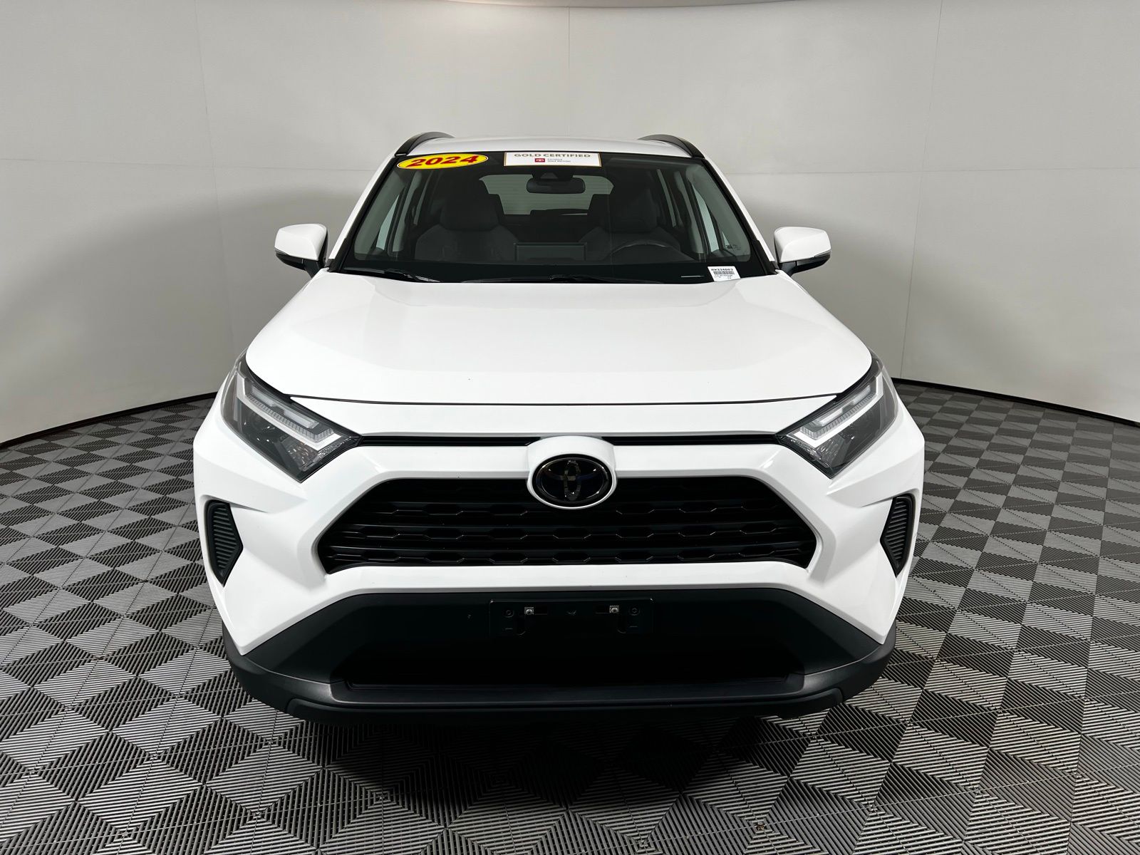 Thumbnail: 2024 Toyota RAV4 - 2