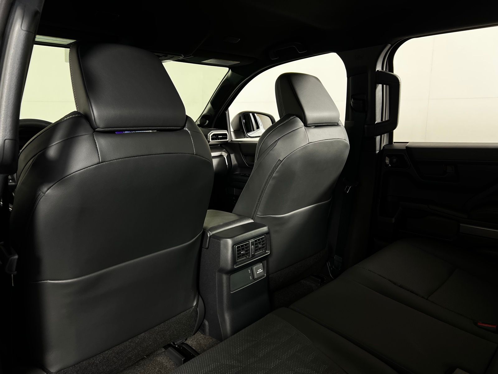 Thumbnail: 2025 Toyota 4Runner - 22