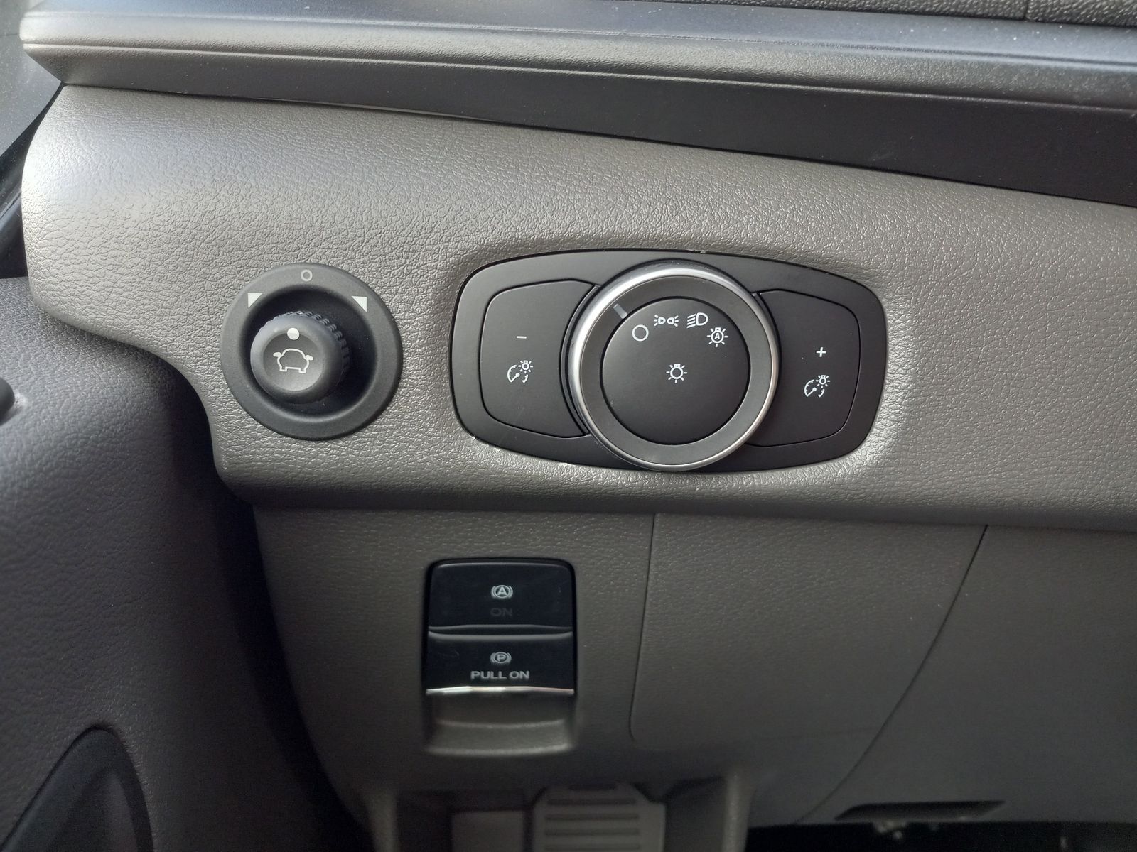 2025 Ford Transit-150 image 20