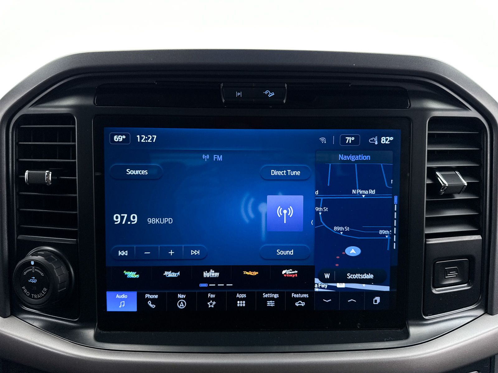 View vehicle photo 5