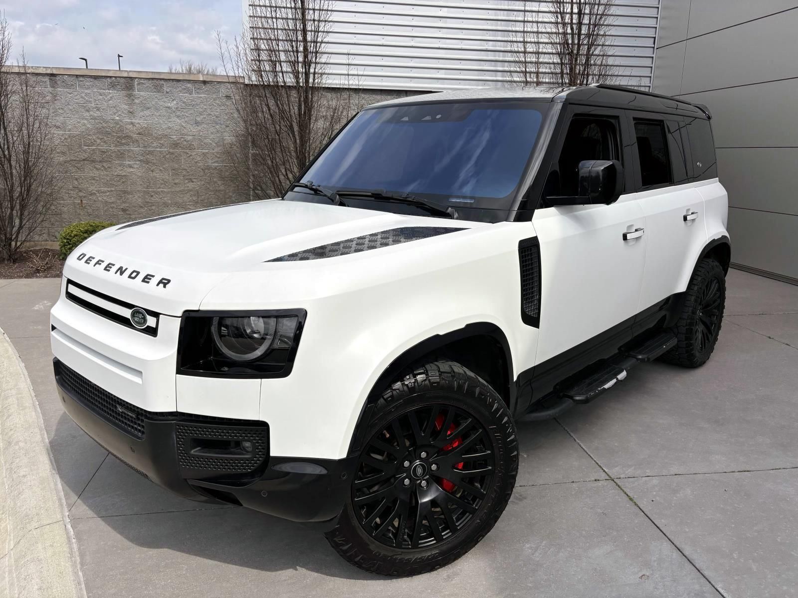 White 2022 Land Rover Defender 110 X-Dynamic HSE AWD SUV / Crossover All-Wheel Drive 8-Speed Automatic