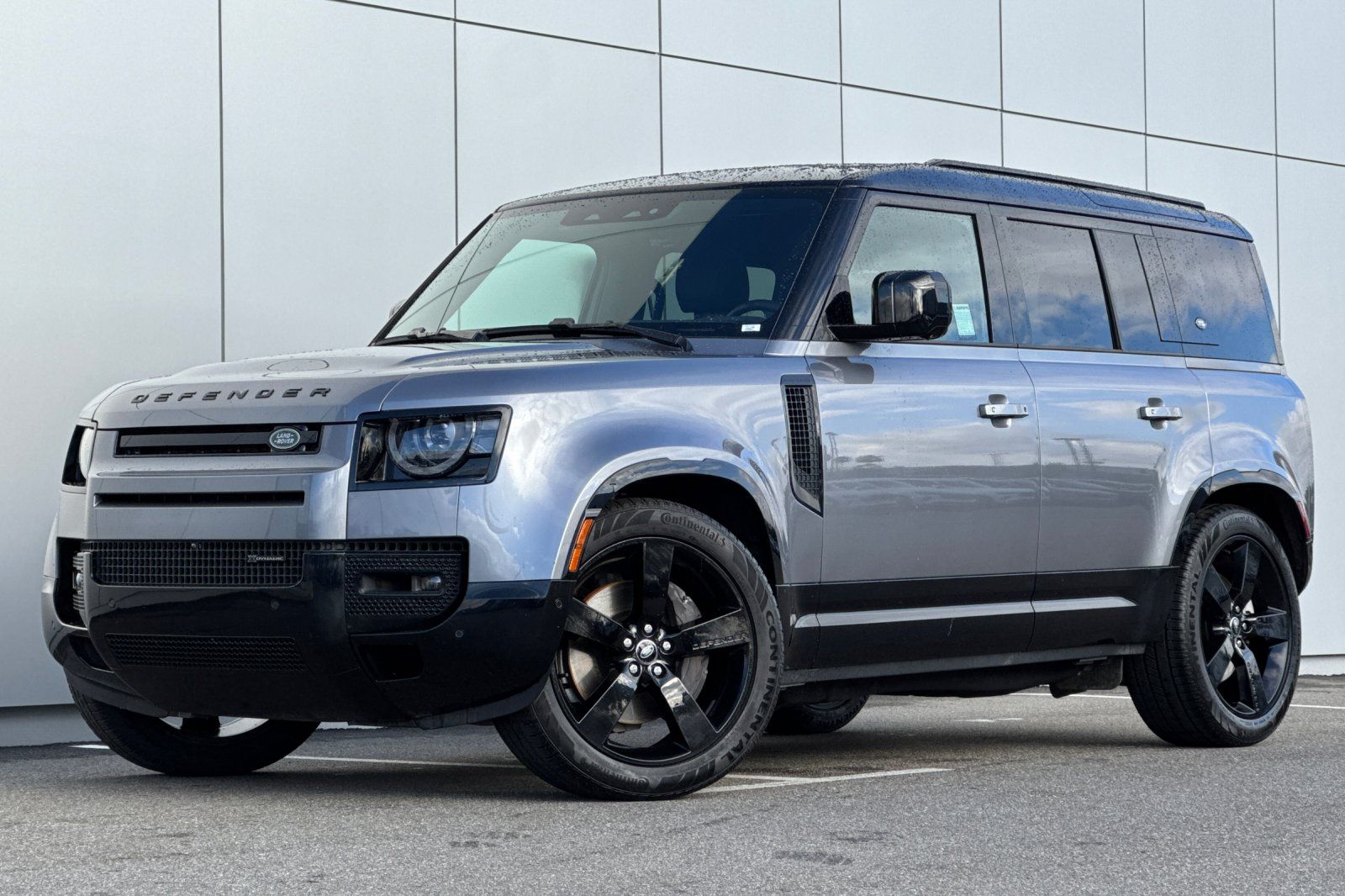 Eiger Gray Metallic 2023 Land Rover Defender 110 X-Dynamic SE AWD SUV / Crossover All-Wheel Drive 8-Speed Automatic