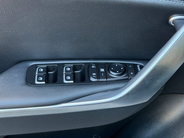 Used 2023 Ceramic White Kia GT-Line image 36