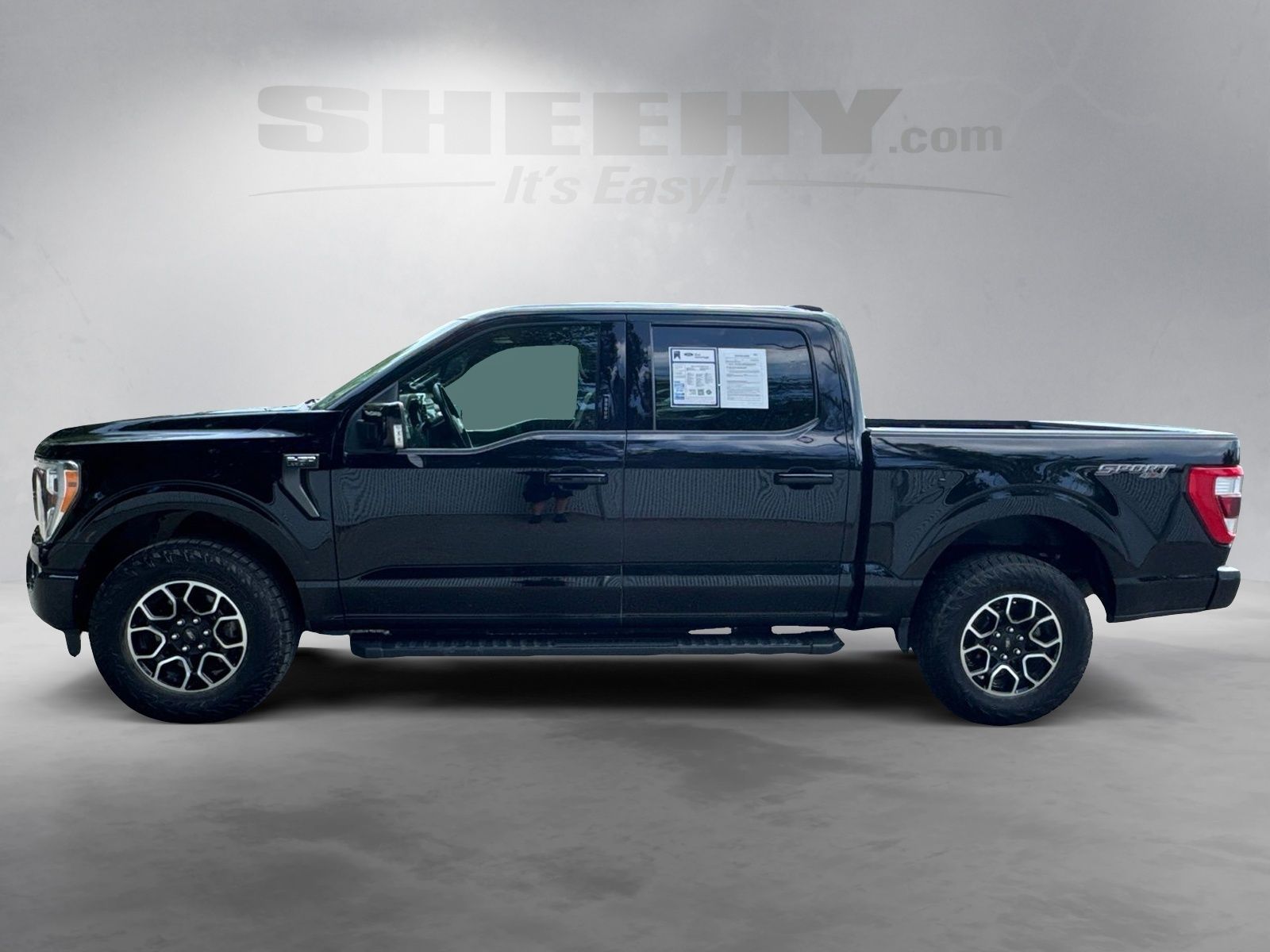Certified Used 2022 Agate Black Metallic Ford Lariat image 16