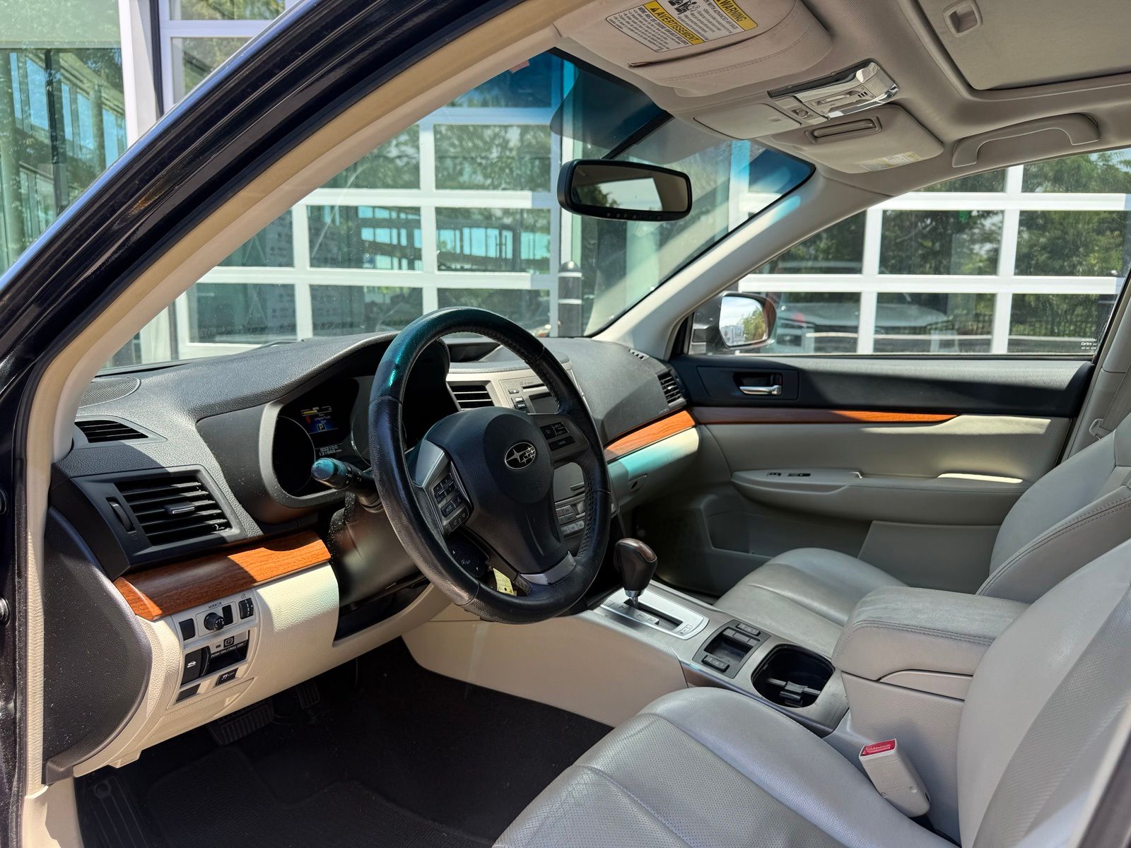 Used 2013 Blue Subaru 2.5i image 8