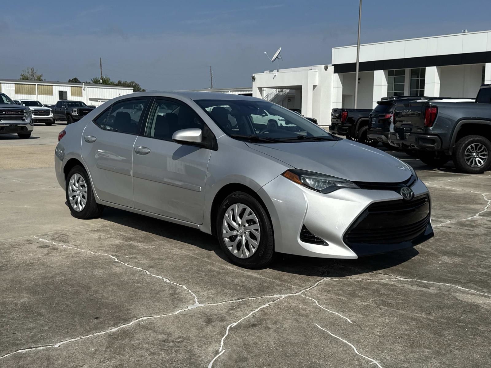 Classic Silver Metallic 2018 Toyota Corolla Sedan Front-Wheel Drive Continuously Variable Transmission