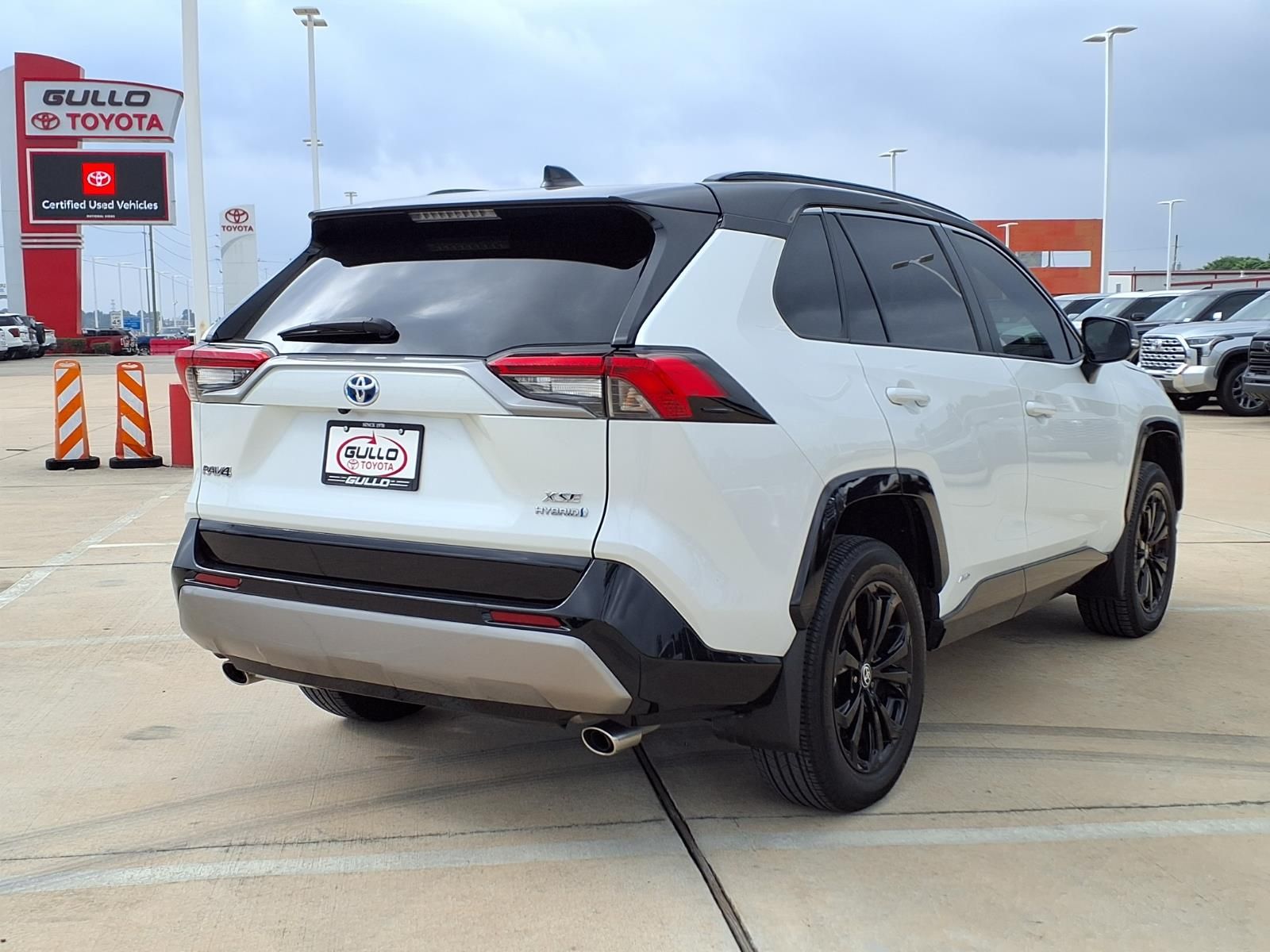 2023 Toyota RAV4 Hybrid XSE Beige at North Houston Mitsubishi