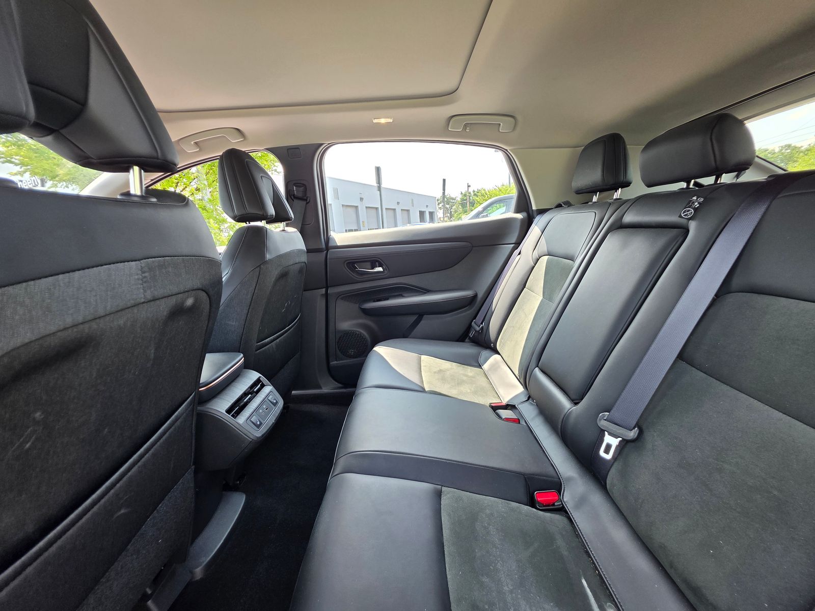 Used 2024  Nissan EVOLVE+ e-4ORCE image 37