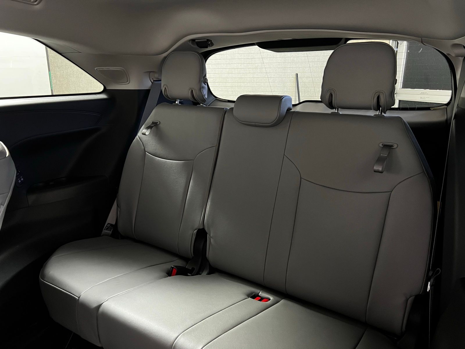 Thumbnail: 2026 Toyota Sienna - 20