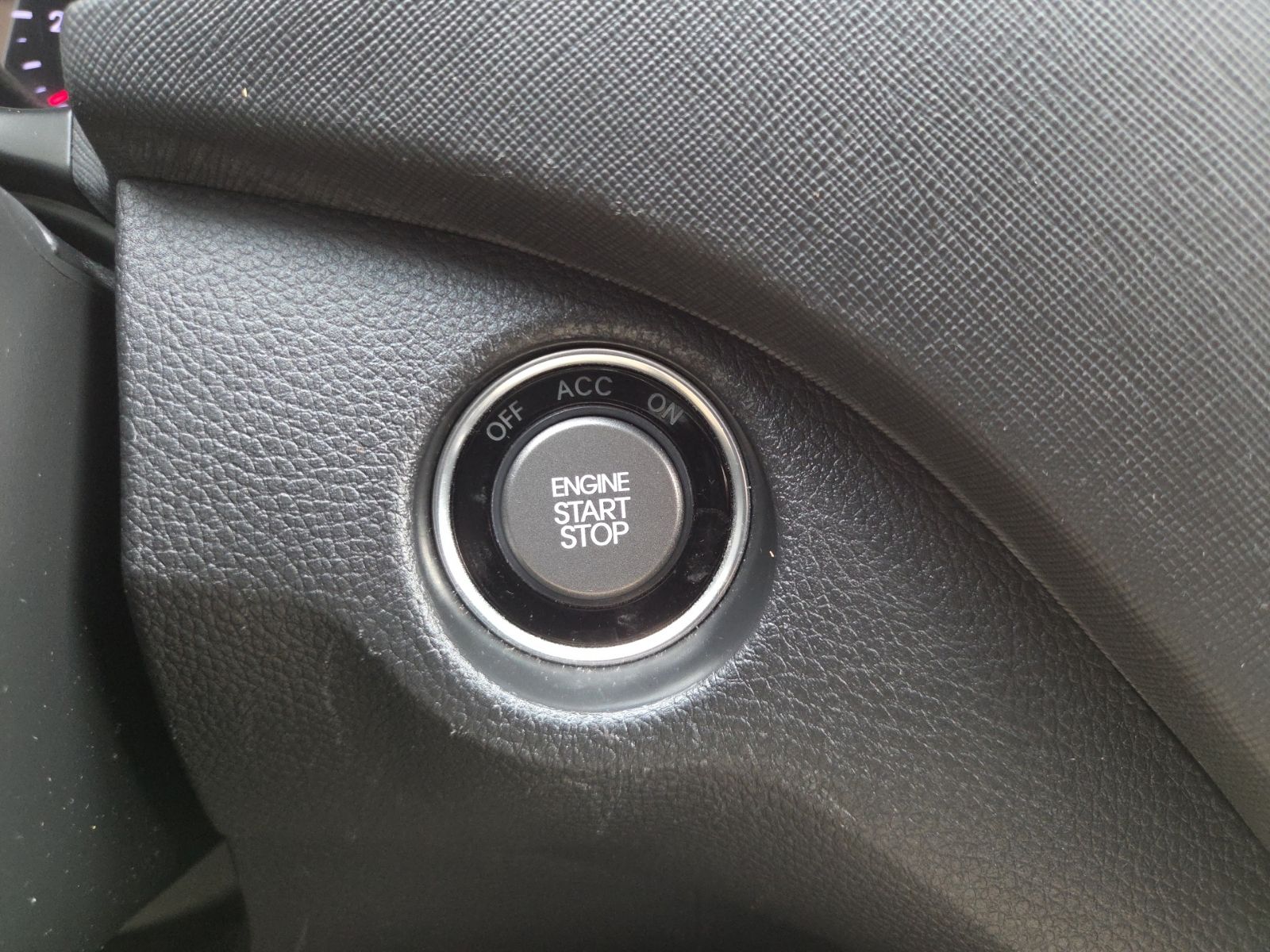 Used 2013 Black Hyundai 2.0L Turbo image 18
