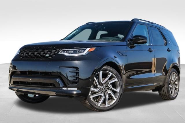  2025 Land Rover Discovery P300 Dynamic SE AWD   