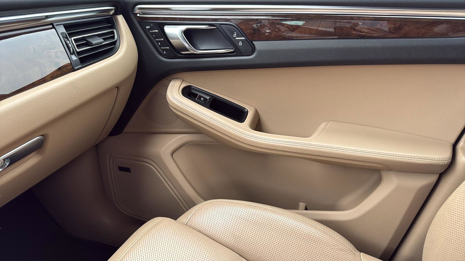 Used Car 2020 Porsche Macan  Base For Sale Under $35,000 In Austin, Texas