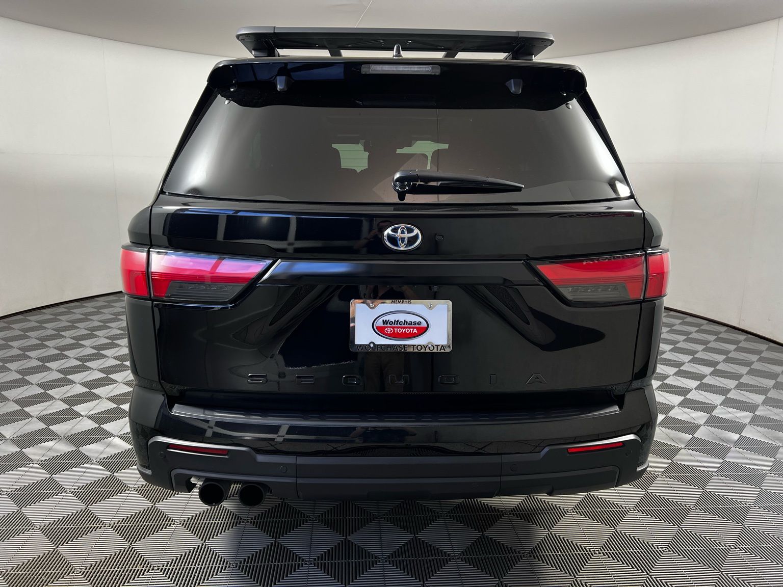 Thumbnail: 2023 Toyota Sequoia - 5