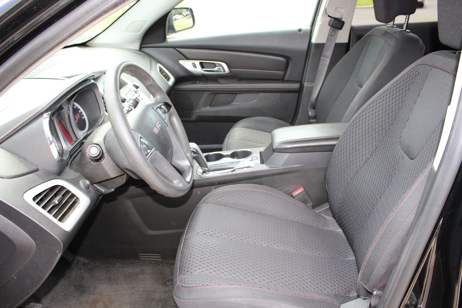 Used 2015 Black GMC SLE-1 image 8