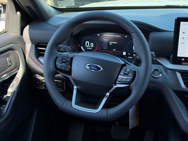 New 2026 Space White Metallic Ford ST-Line image 18