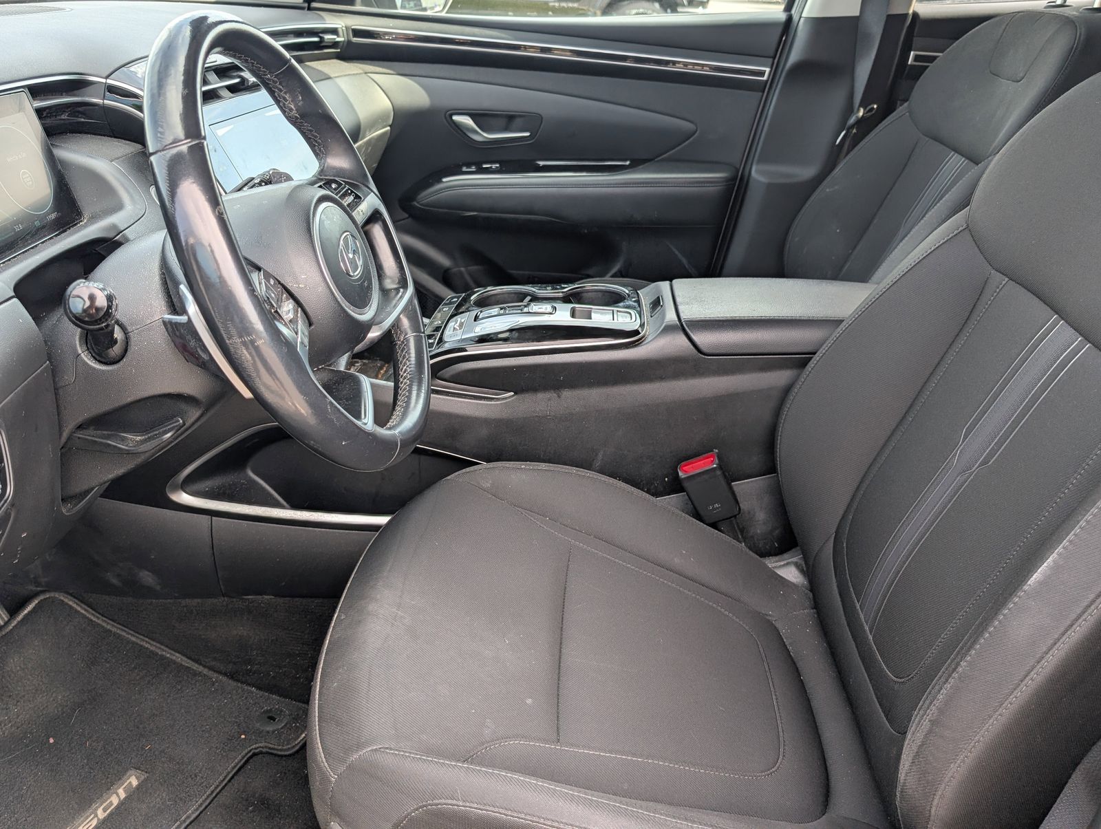 View vehicle photo 7