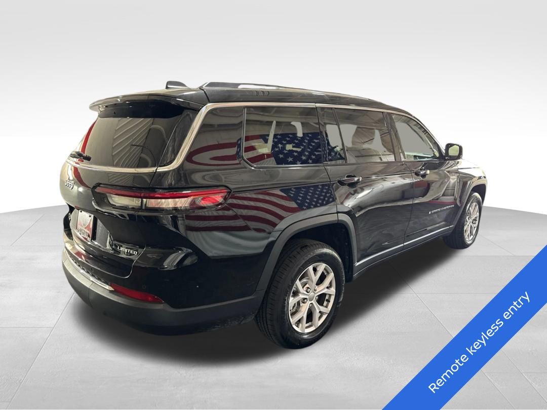 View vehicle photo 5