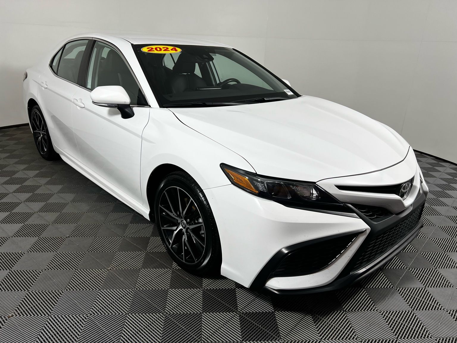 Thumbnail: 2024 Toyota Camry - 3