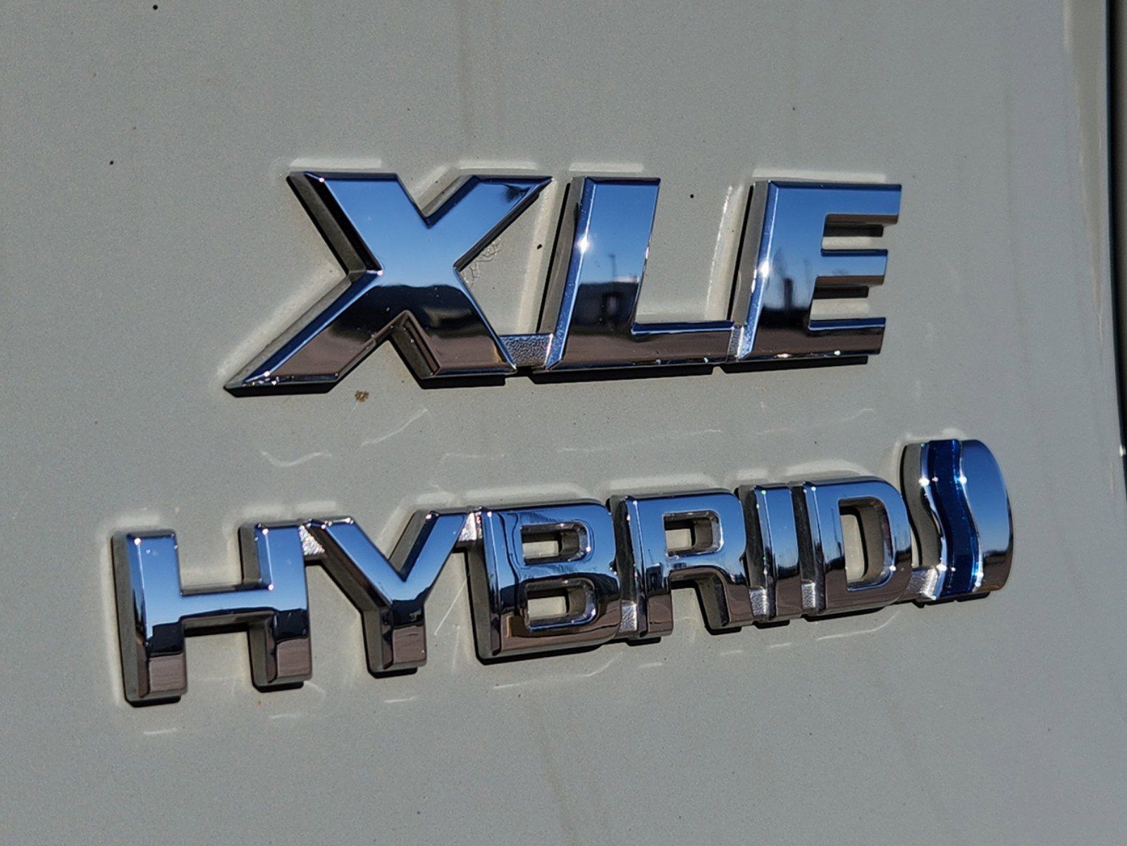 2022 Toyota RAV4 Hybrid XLE 11