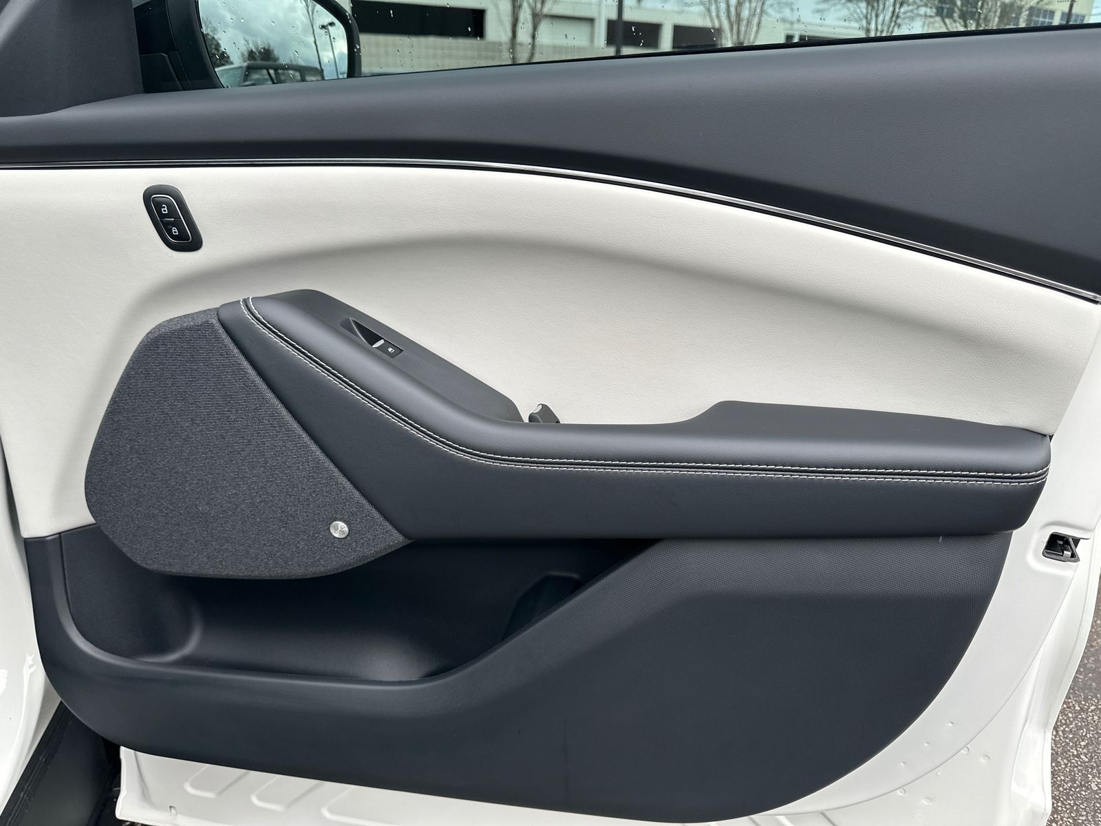 New 2026 Star White Metallic Tri-coat Ford Premium image 15