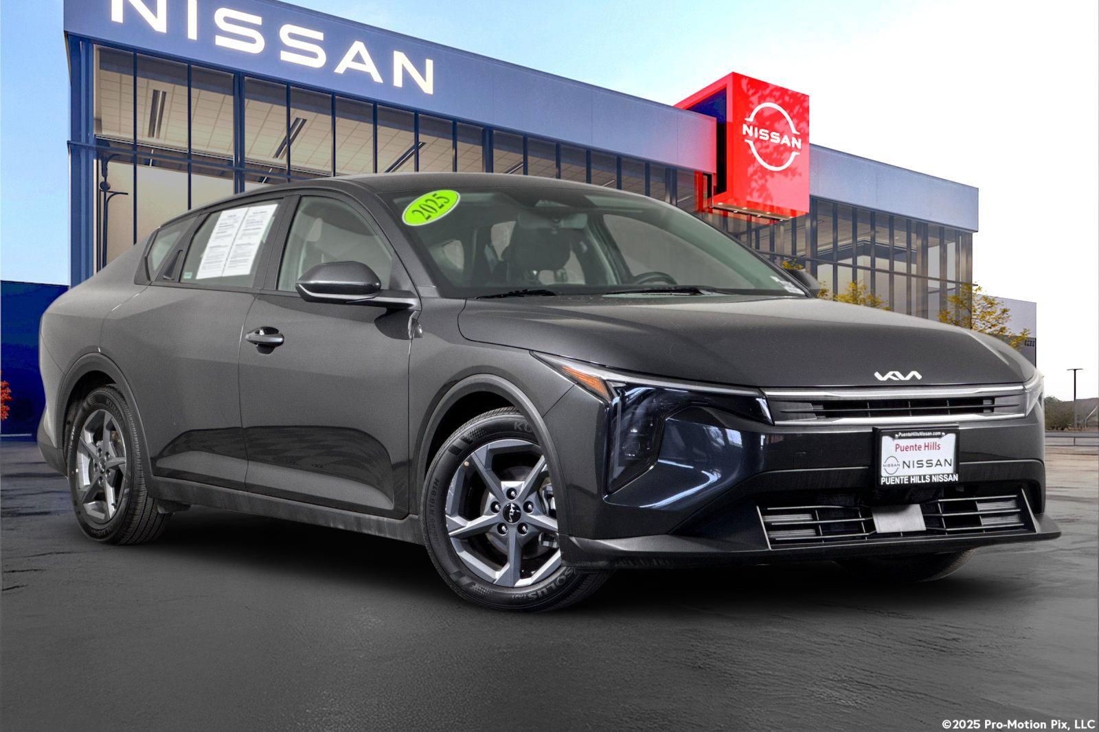 2025 Kia K4 LXS AT's photo