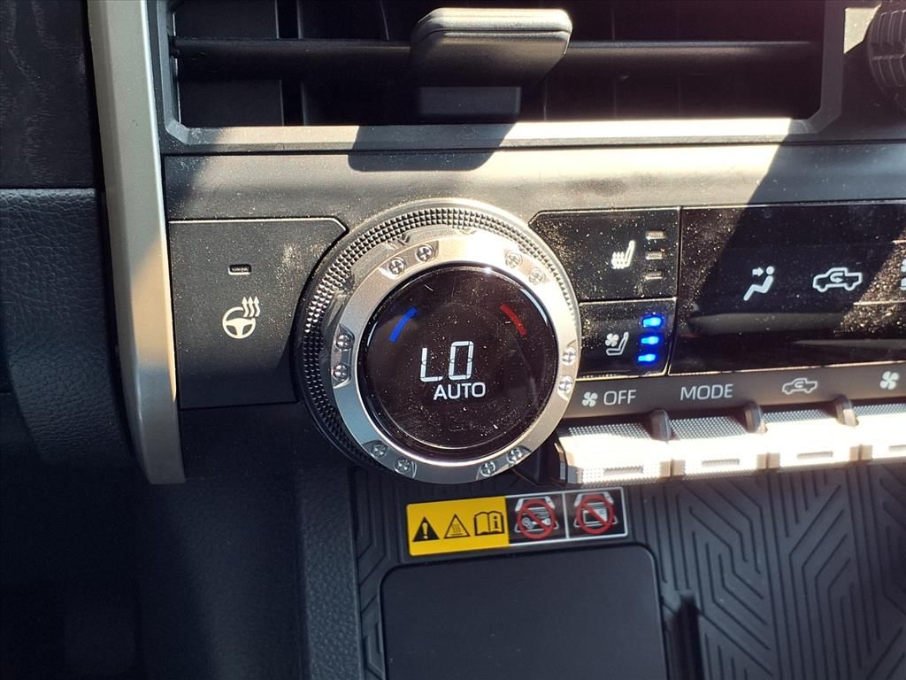 2024 Toyota Tacoma Limited - 8