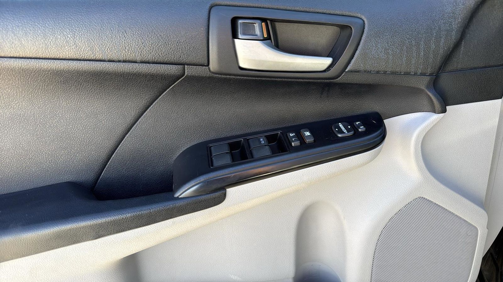 Used Car 2012 Toyota Camry  Se For Sale Under $12,000 In Austin, Texas