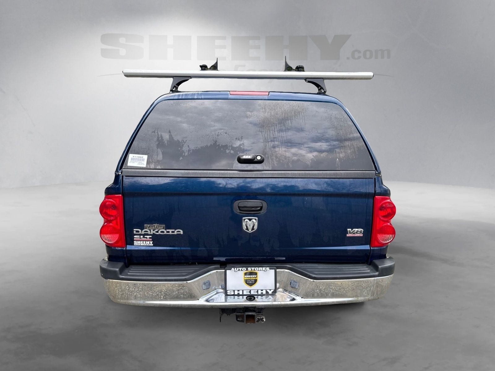 Used 2005 Blue Dodge SLT image 19