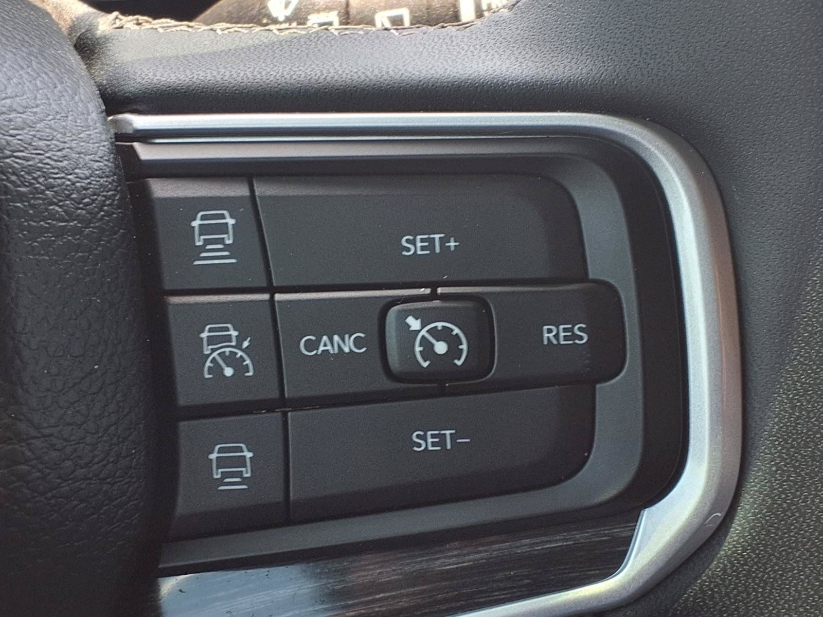 2022 Jeep Wagoneer Series II White at Bayshore Chrysler Jeep Dodge Ram