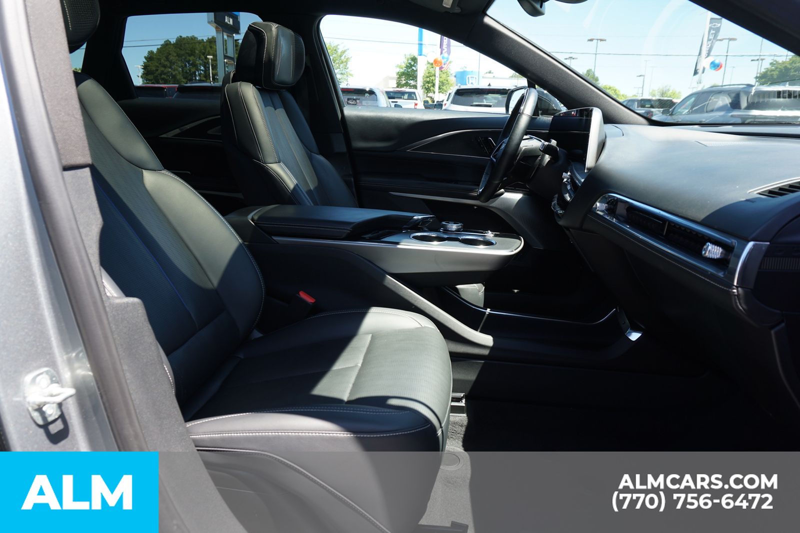 Used 2024 Silver Cadillac Luxury image 24