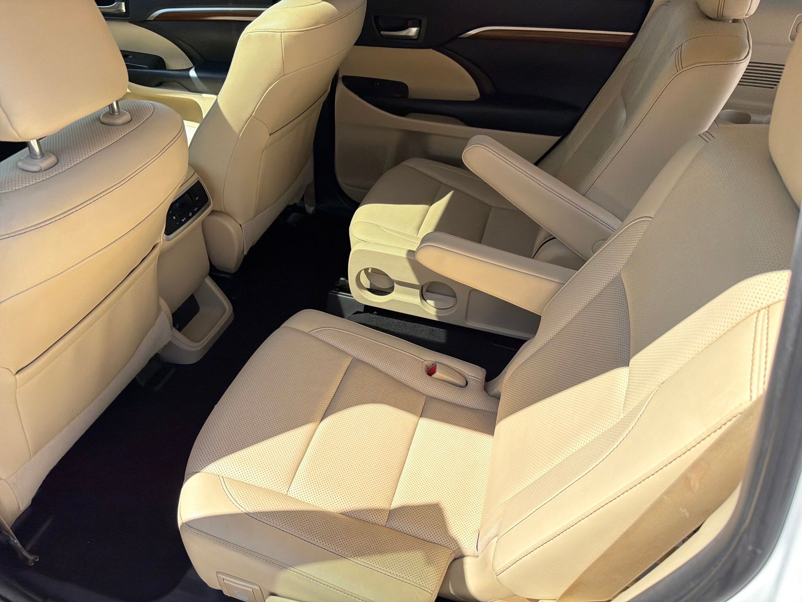 Used 2019 Toyota Highlander Limited Platinum 4D Sport Utility