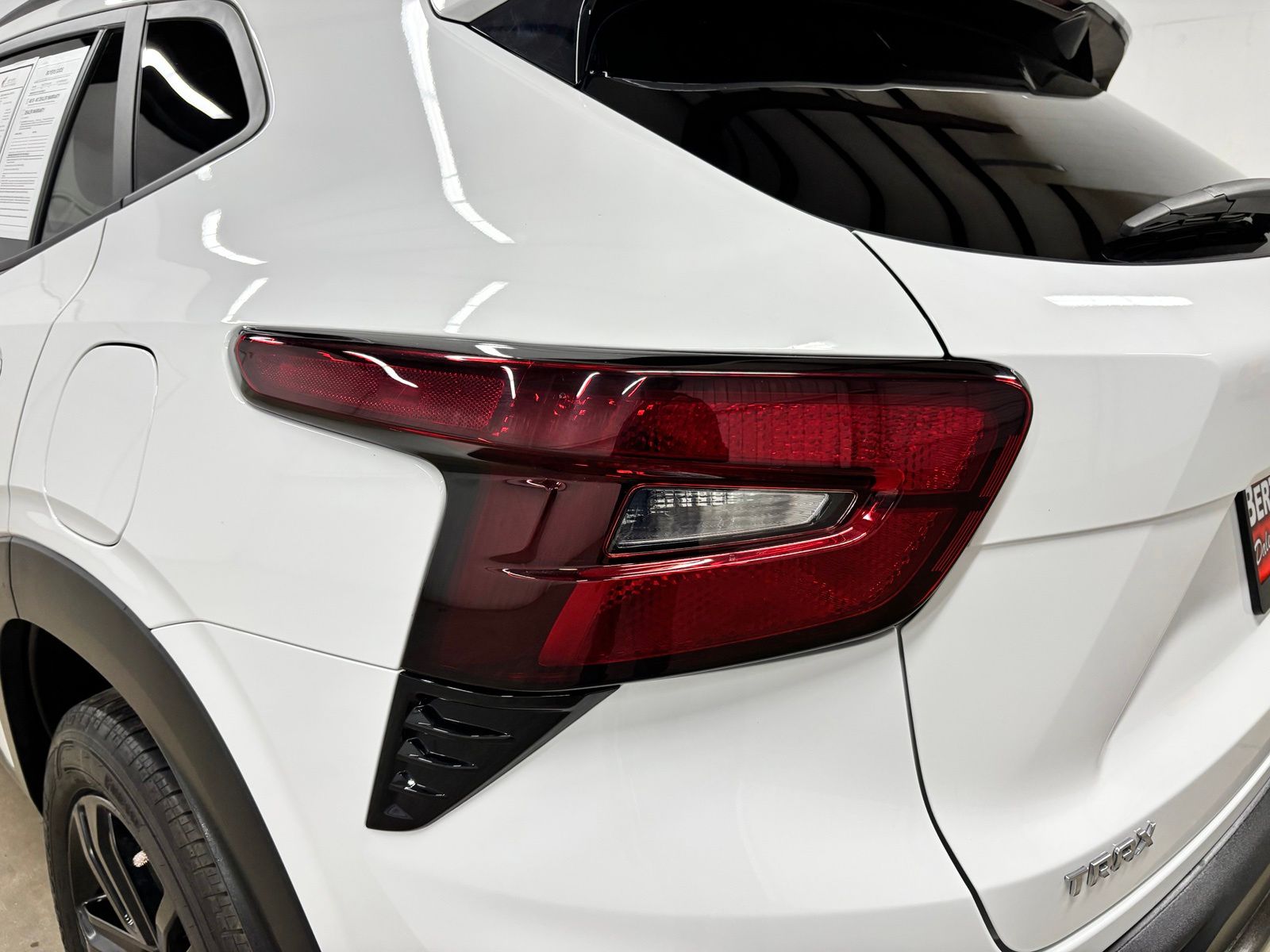 Used 2025 White Chevrolet ACTIV image 8