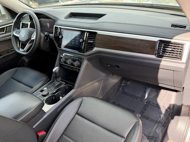 Used 2023 Pyrite Silver Metallic Volkswagen 3.6L V6 SE w/Technology image 14