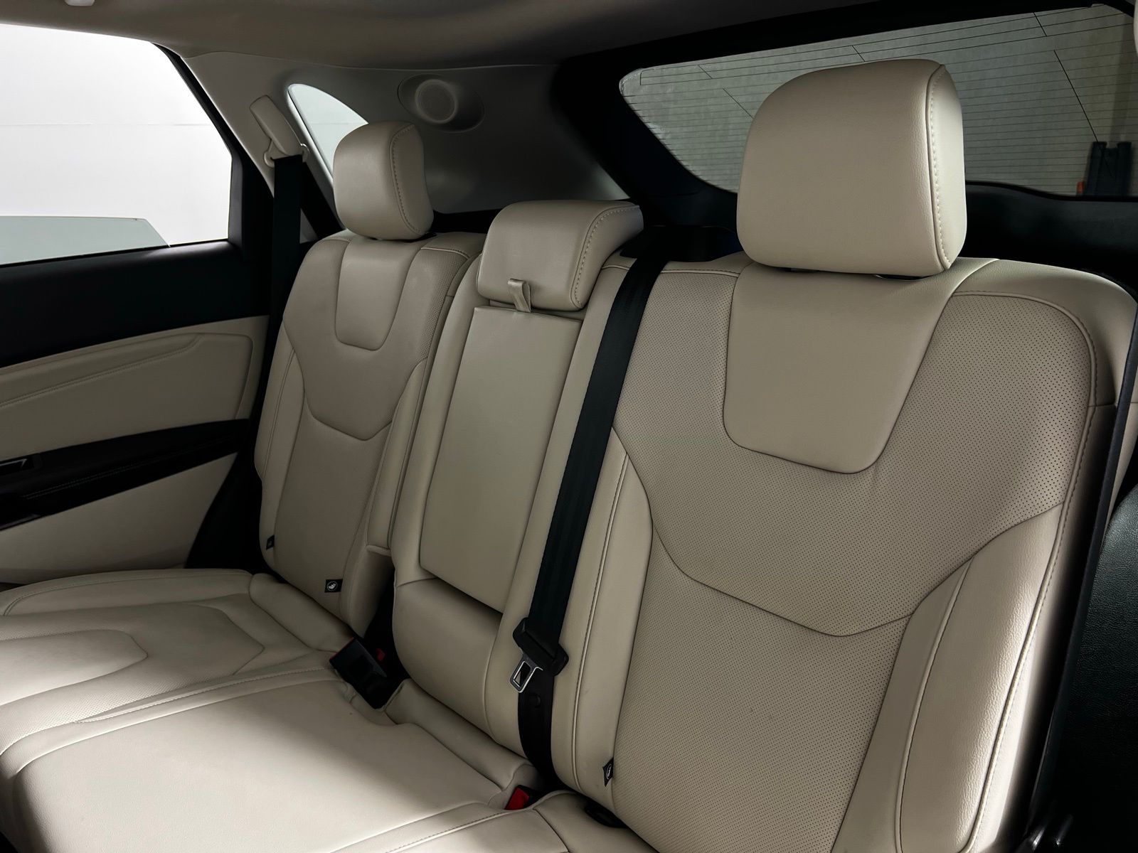 Thumbnail: 2020 Ford Edge - 25