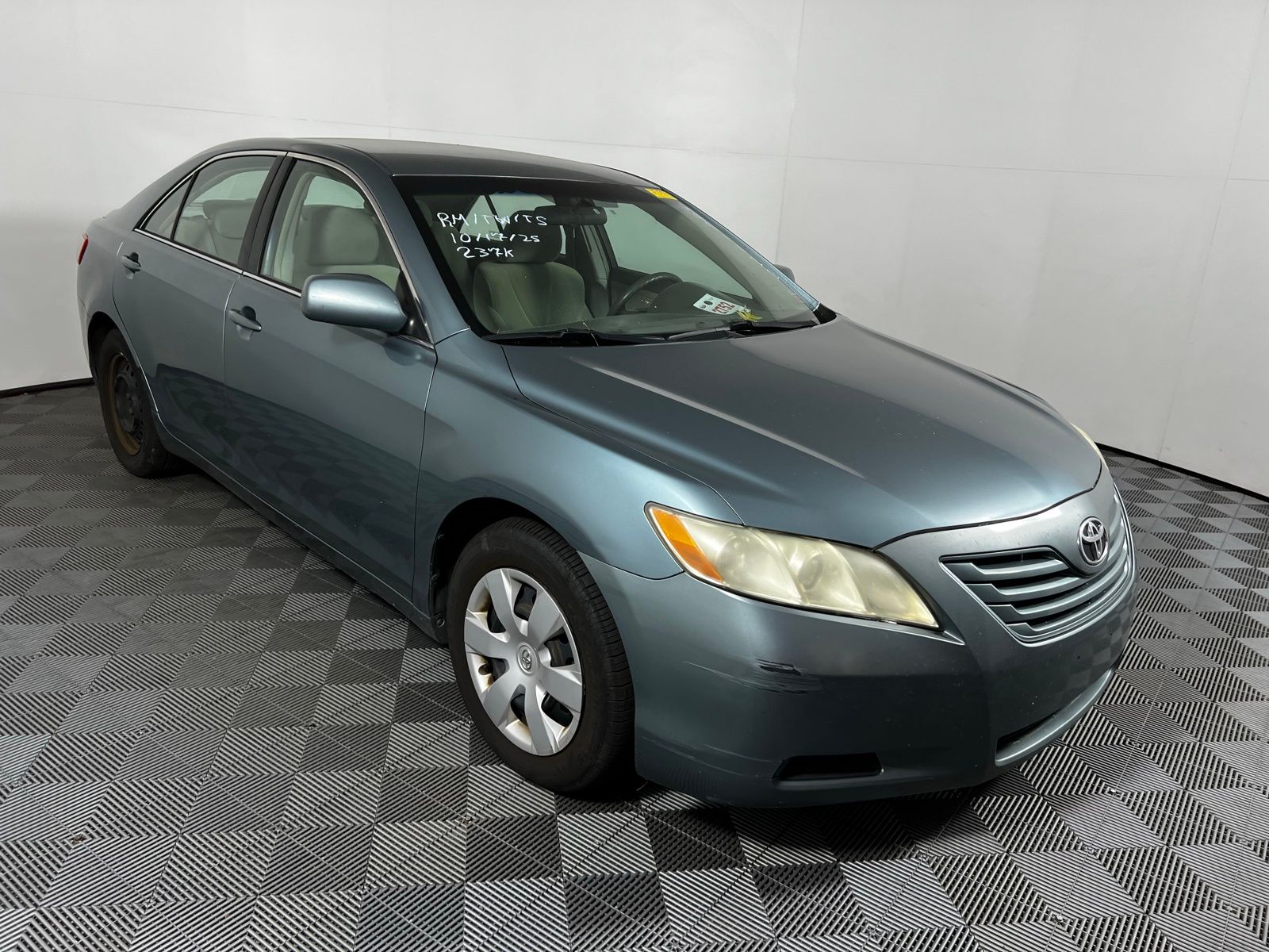Thumbnail: 2009 Toyota Camry - 3