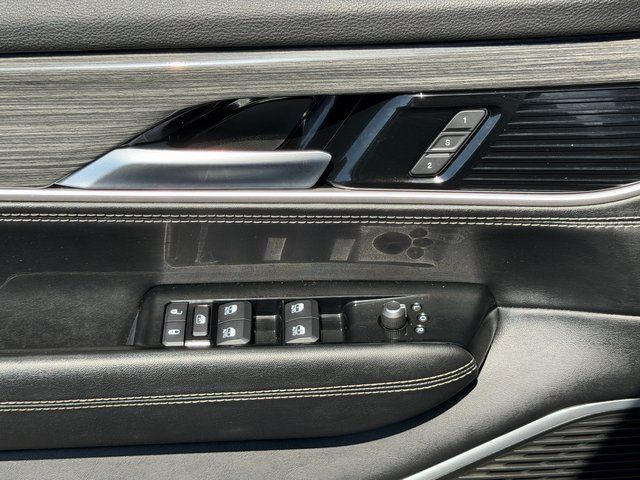Used 2022 Metallic Jeep Series II image 23